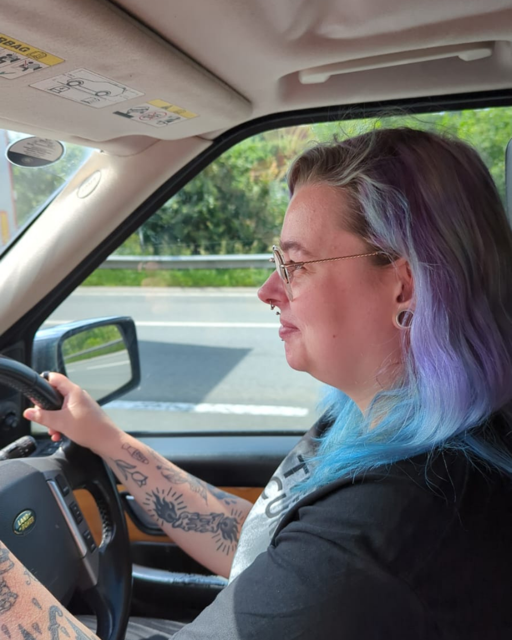 A Pickups for Peace driver
